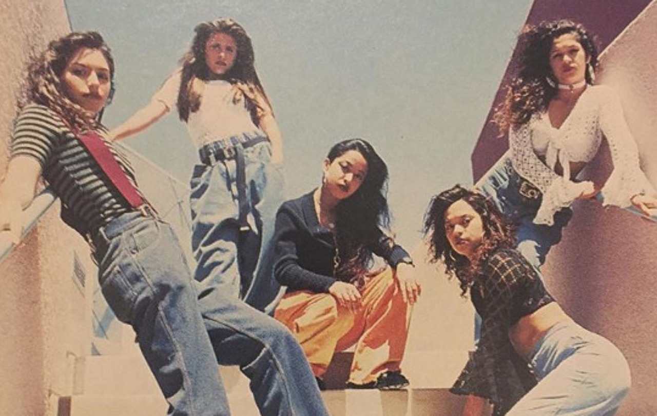unapologeticsweetness:  Chicanas in the 90s  😍  First post to get over 1,000 likes/reblogs.