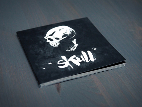 Skull is now available online on my shop : HERE I introduce to you a random selection of them ( cred