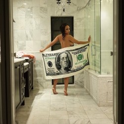 Onlinedymes:  Ig: @Dedeonthebeach Http://Ift.tt/1Pqqe6E @Fancy @Derick_G 💵