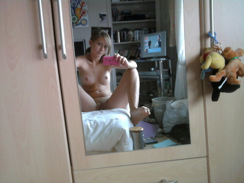 dirtyschoolgirls:  