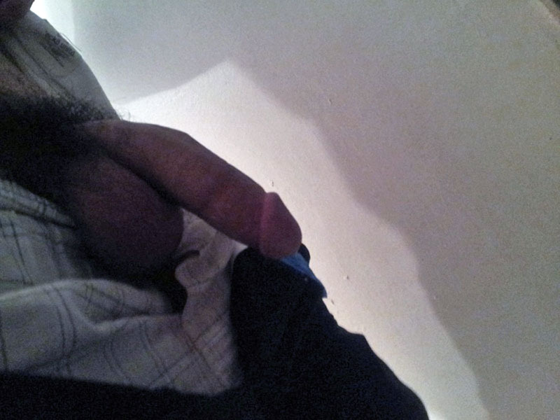 thecircumcisedmaleobsession:  28 year old straight guy from Houston, TX