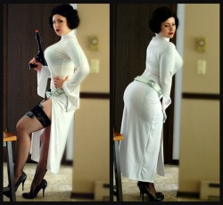 tattooedpinupgal:  pin-up leia:)