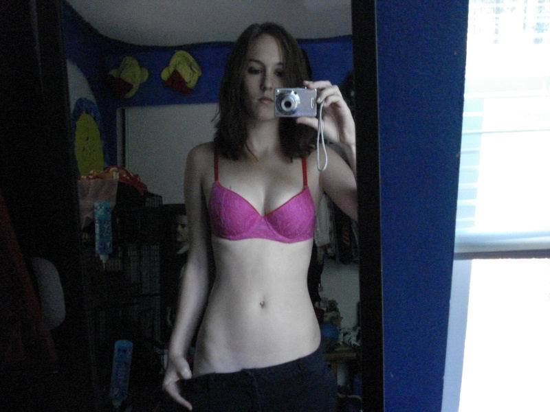 mymarinemindpart2:  Very fine air force wife pt 2 