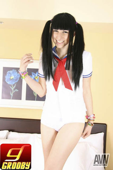 smutterman:  Young Bailey Jay when she was still Line Trap. It’s amazing to see her transformation, but she has always been so hot. 