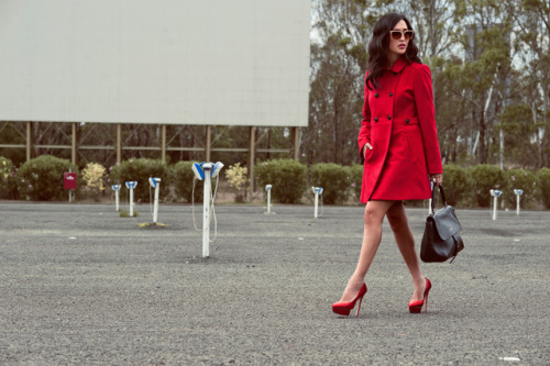 Nicole WarneFollow celebrity-legs-and-heels.tumblr.com/ for more!(via Marcs-51.jpg (1500&time