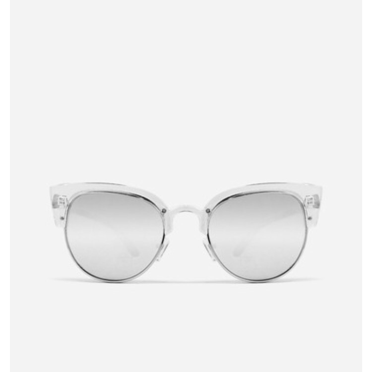 styledbydazed:   Avalon Clear/Silver Mirror By Quay Australia $ 42.99   LikeWow