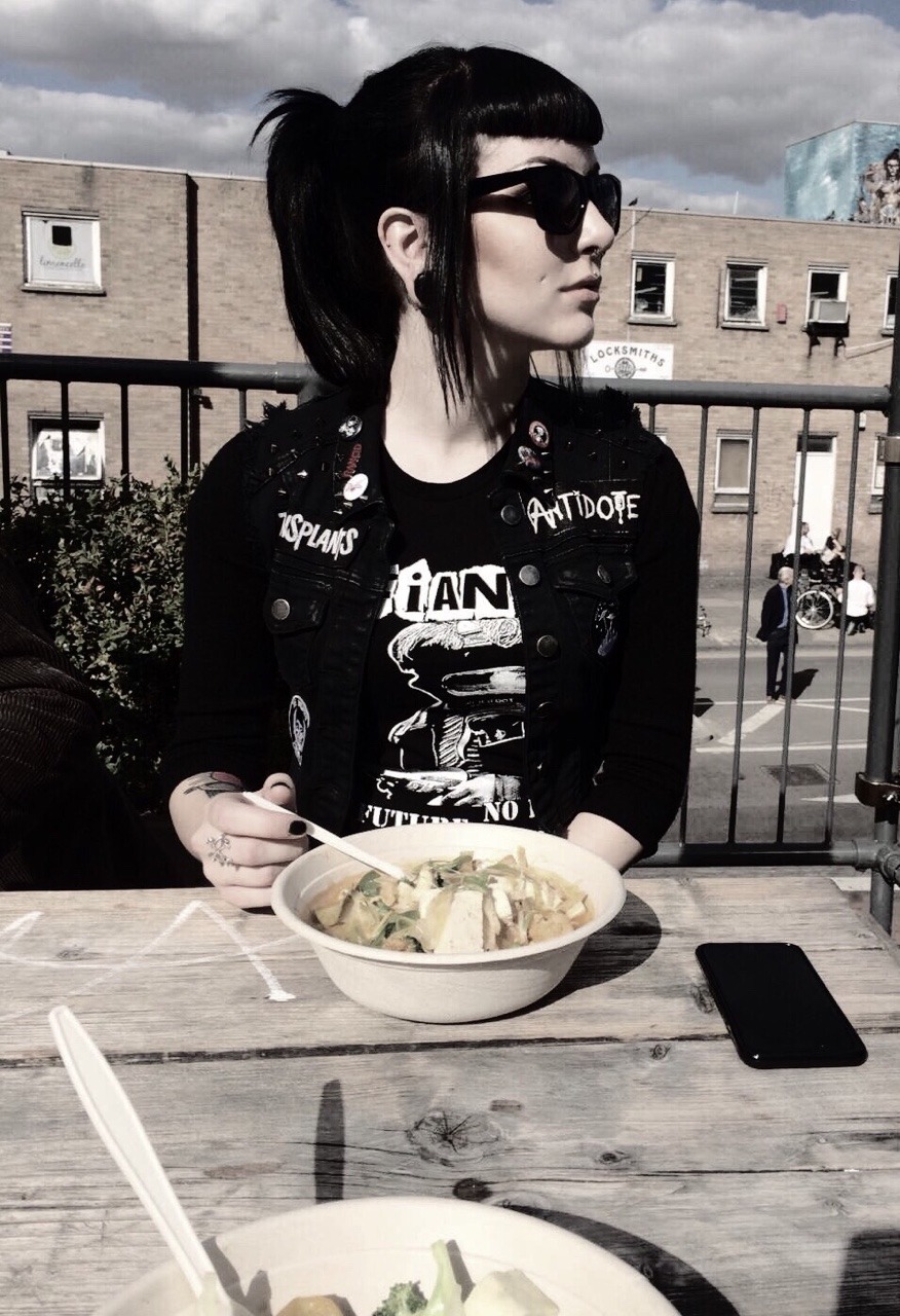 sellyourseconds:  Even tho i’m ill as hell now, London, you were good to us