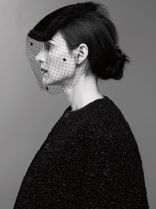 flawlessbeautyqueens:Winona Ryder photographed by Gavin Bond for Citizen K (2013)