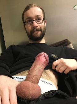 pizzaotter:  Enjoying my break at work, teasing my boss and angling for him to give my cock a bit of attention. 😈