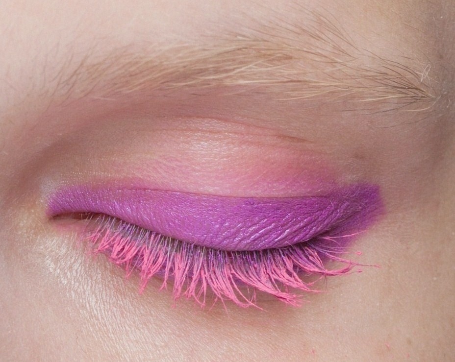 Pink mascara. Pink eyeliner. Its. A. Thing.
Follow thePlatformYT