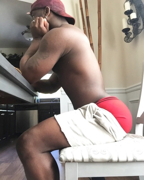royaltyboy1:  Hmmm