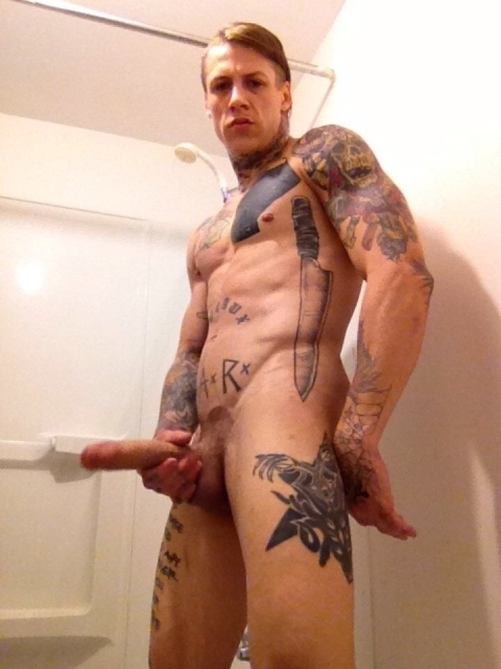 88-sskud-88:  trashyredneckmen:  Check out our other blogs http://tattedmen.tumblr.com/