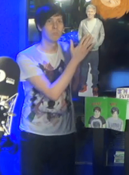 cretinous-seahorse:  phil r u ok 