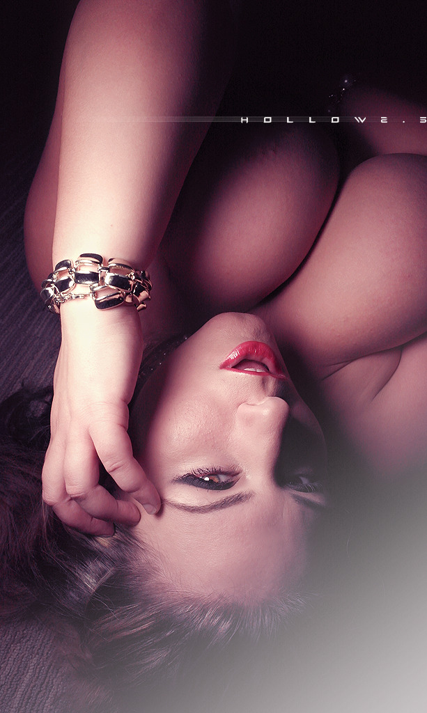 h-o-l-l-o-w-2-5:  NookieCutter model London Andrews by Hollow2.5 
