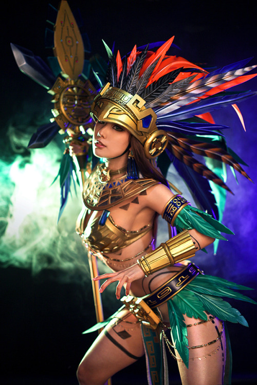 cosplayandanimes:   Mia -  Civilization Onlinesource
