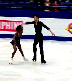 bxdasswhitekids:  dexteritydexarts-blog:  lutzes: 2017 European Championships ||