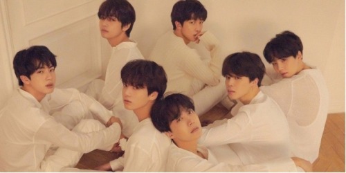 #BTS Love Yourself ‘Tear’ Y.O.U.R concept: Group Picture.