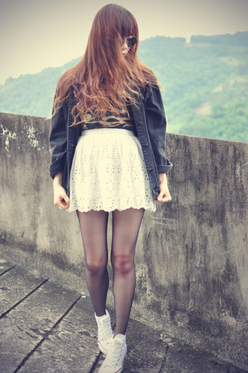 (via Style Story: A Loaded Smile)