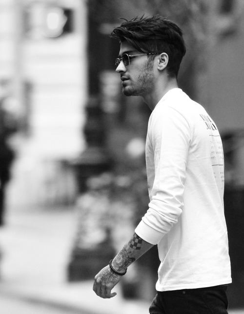 zaynthegreekgod:Zayn out and about in NYC - January 26