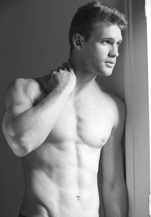 3leapfrogs:  guytopia:  GUYT♂PIA  3leapfrogs |59K|