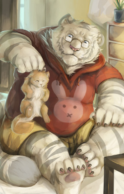 ralphthefeline:  It looks like pudgy tiger Ralph’s cat was bugging Ralph because he decided to pick him up by the neck and teach the cat a lesson. Probably Ralph will just give his cat a very tight hug which usually annoys his cat a lot XD But I guess