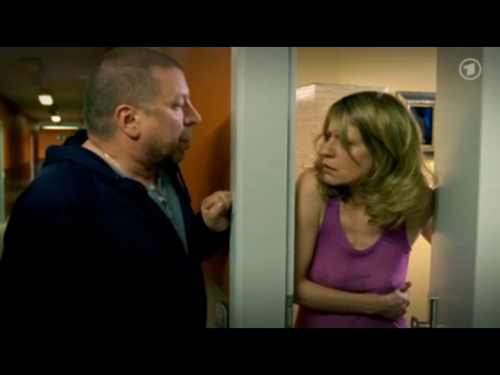 dermovieentertainer: From the Movie: Ein Schnitzel für den Spitzel