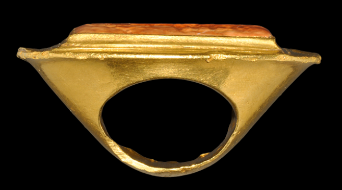 archaicwonder:  Greek Hellenistic Large Gold Ring with Nike and Quadriga, 3rd-2nd