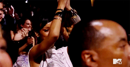  The only person Rihanna felt truly worthy to clap for 
