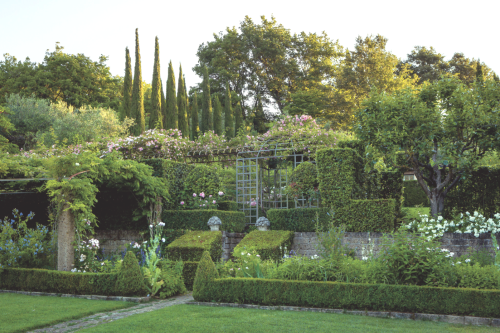 madabout-garden-design:Garden design by Federico Forquet, in his country retreat near Cetona, Tuscan