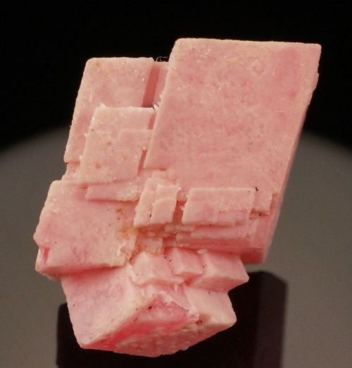 bijoux-et-mineraux:Rhodochrosite - Sunnyside Mine group (American Tunnel Mine), Eureka District, San