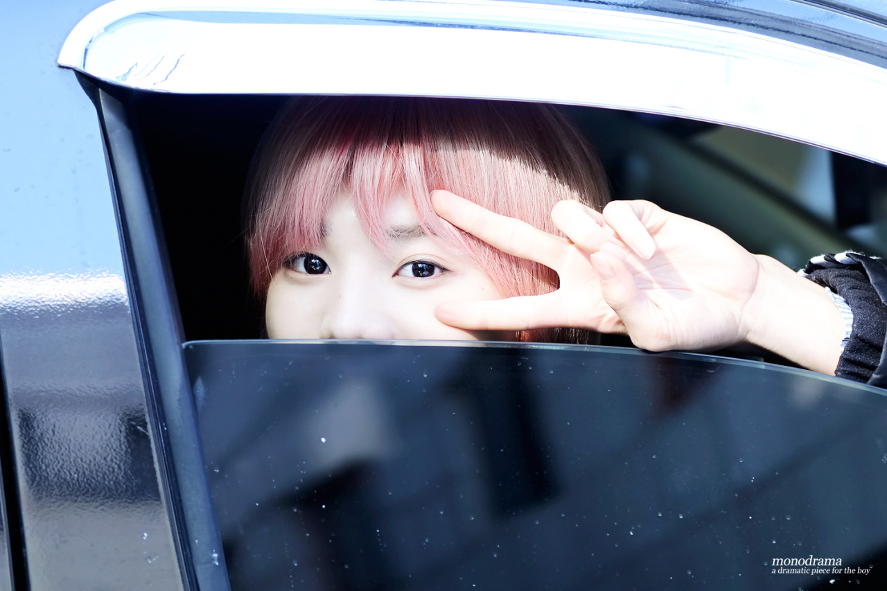 ifntjjong:  140122 Seoul Music Awards Rehearsal entrance© monodrama | Please