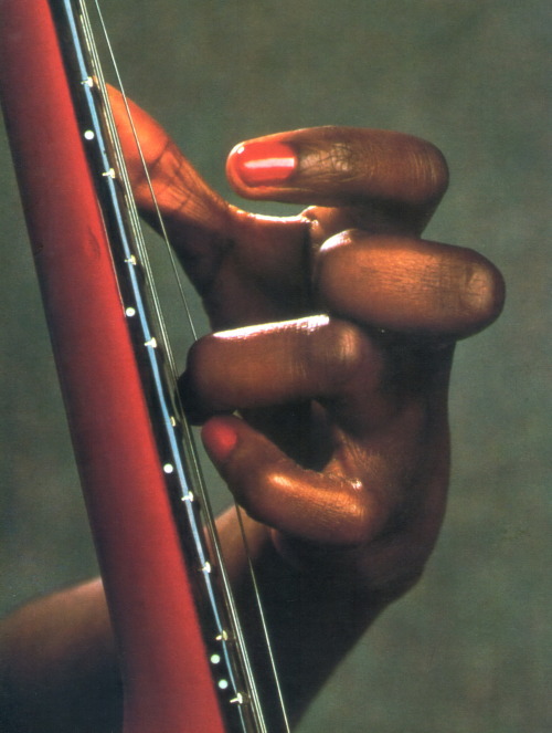 ojosdetabano:ojosdetabano: Joan Armatrading’s hand, 1986. By Snowdon Eduardo Orozco