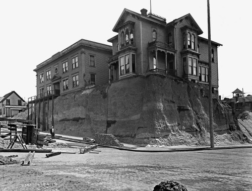 ryanpanos:  Building Seattle | Via   “The instincts of the pioneer led them aright. Although not without its difficulties, the situation of Seattle is unique among the cities of the world.” -Arthur H. Dimock 1926 At the beginning of the 20th century,