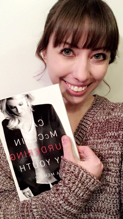 amelia-hurricane-shepherd:happy munday !! i got a signed book from the amazing cady mcclain in the m