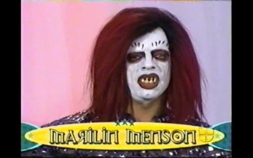 goth-heaux:  &ldquo;Menso-n&rdquo;!!!!
