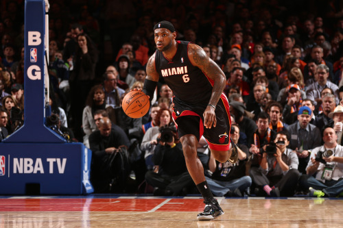 nba:  LeBron James of the Miami Heat moves the ball up-court against the New York Knicks at Madison Square Garden in New York City on February 01, 2014. (Photo by Nathaniel S. Butler/NBAE via Getty Images)