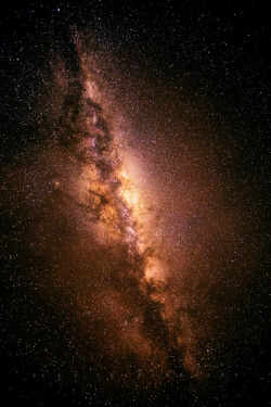 intothegreatunknown:  The Milky Way | Lake Tekapo, New Zealand (by Fernandez Barrett) 