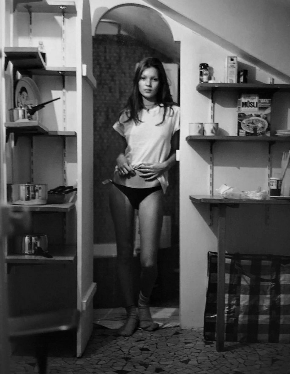 jinxproof:  Kate Moss, 1992 | ph. Mario Sorrenti© Mario Sorrenti 