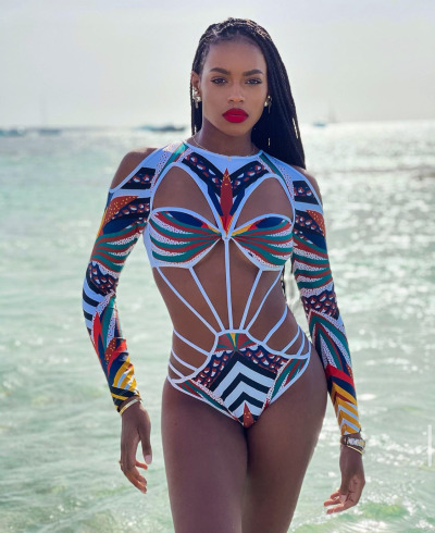 woodofholly99:afrodesiacworldwide:Brown Sugar 💜🤎💜
