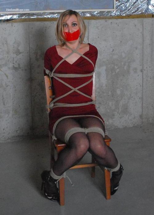 bondagehedgehog:  Jenni