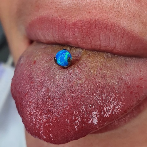 allthepiercingsandbodymods:Tongue piercing by louis.piercer. Follow him on Instagram! ❤️www.