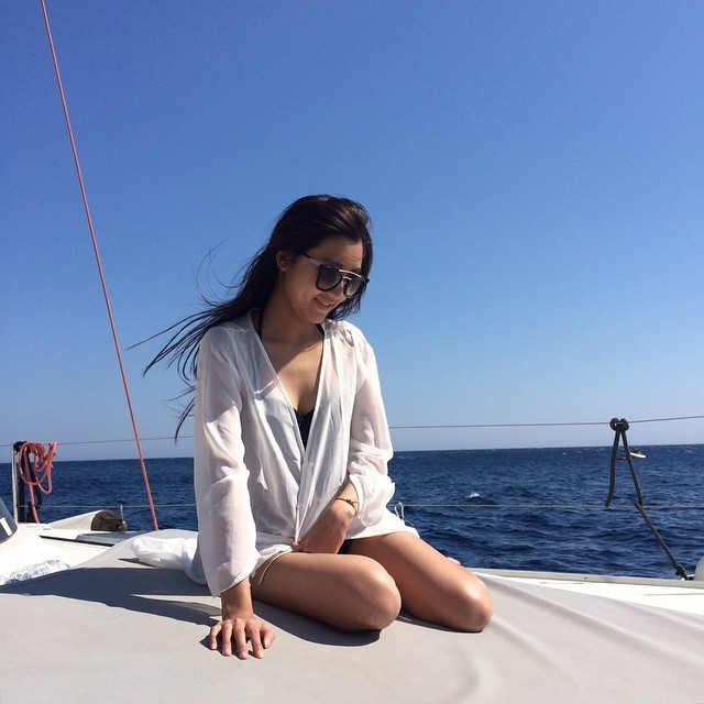 koleksiamoimalaysia:Melanee Low…i have hit my limit of 4 faps in a day….