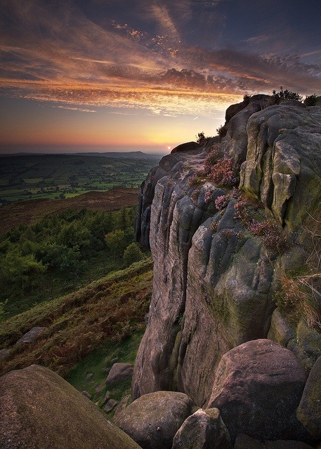 bluepueblo:  Sunset, Peak District, England photo via ashley 