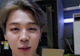 Make Me Choose ↳@cass-this-is-your-fault asked: Silver Or Pink Haired Jimin 