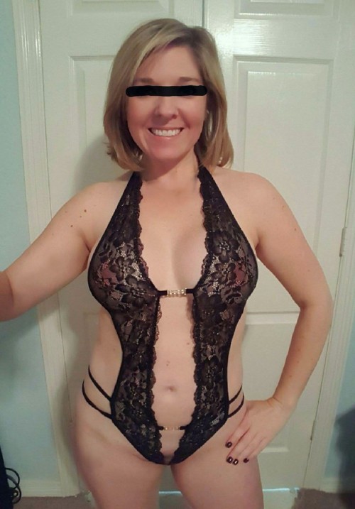 sexywifehappylife:Texas wives do it better, and the way my nipples show through is so sexy.I was tol