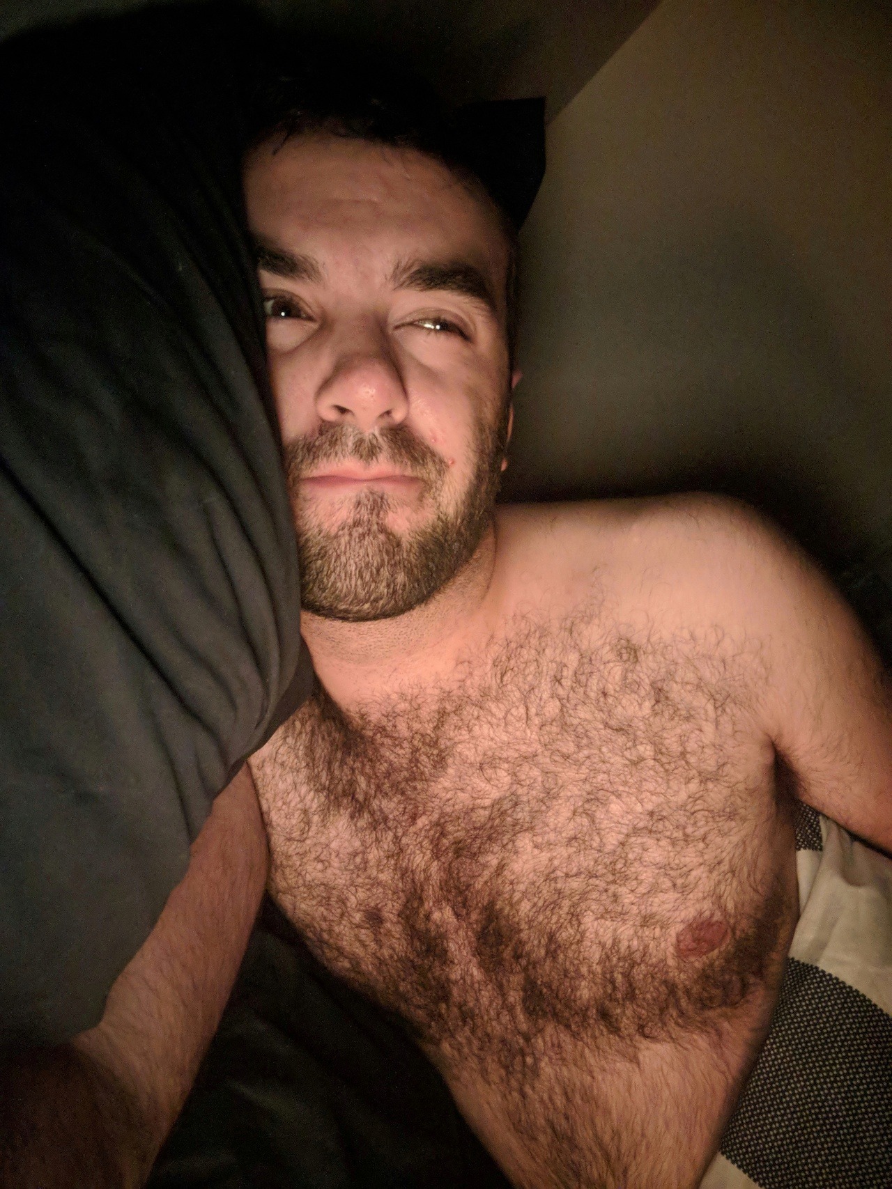 unofficeleriac: Wild Friday night in bed 