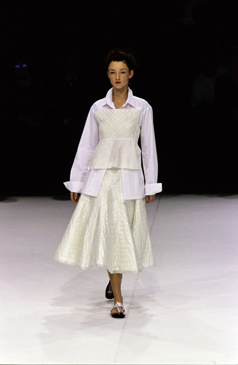 jinxproof:Audrey Marnay | Yohji Yamamoto S/S 1999