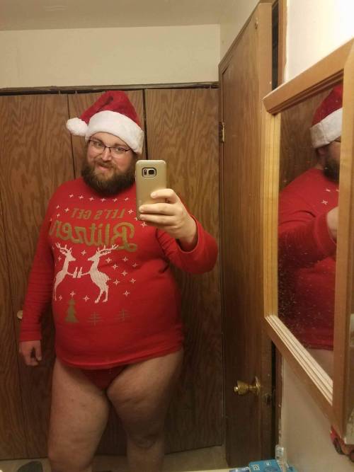 koalabearycrunch: singleinoh89: Merry Christmas and a Happy new Year from yours truly, Santa! I hope
