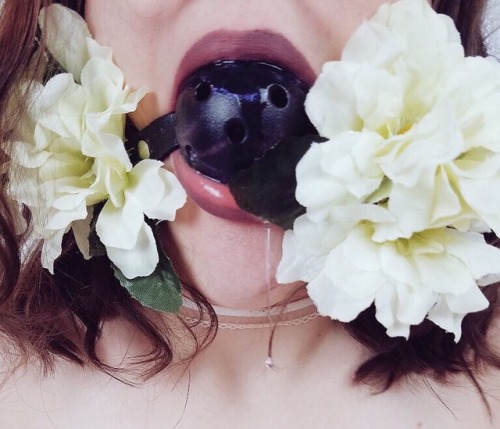 Porn cantbeatamed: Just a silly girl with a flower.. photos