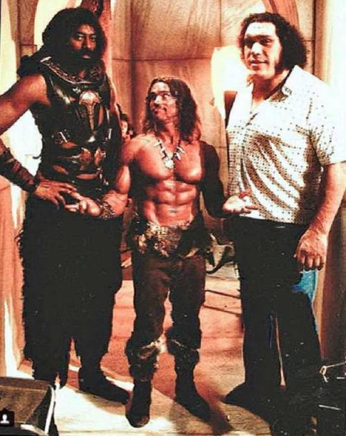 aiiaiiiyo:  Wee lil’ Arnie. 1984. Wilt Chamberlain, Arnold Schwarzenegger and Andre the Giant on the set of Conan. Check this blog!